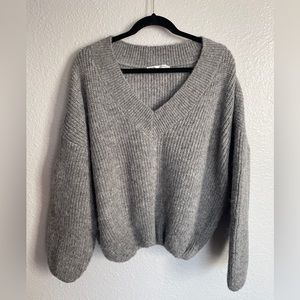 V-Neck sweater